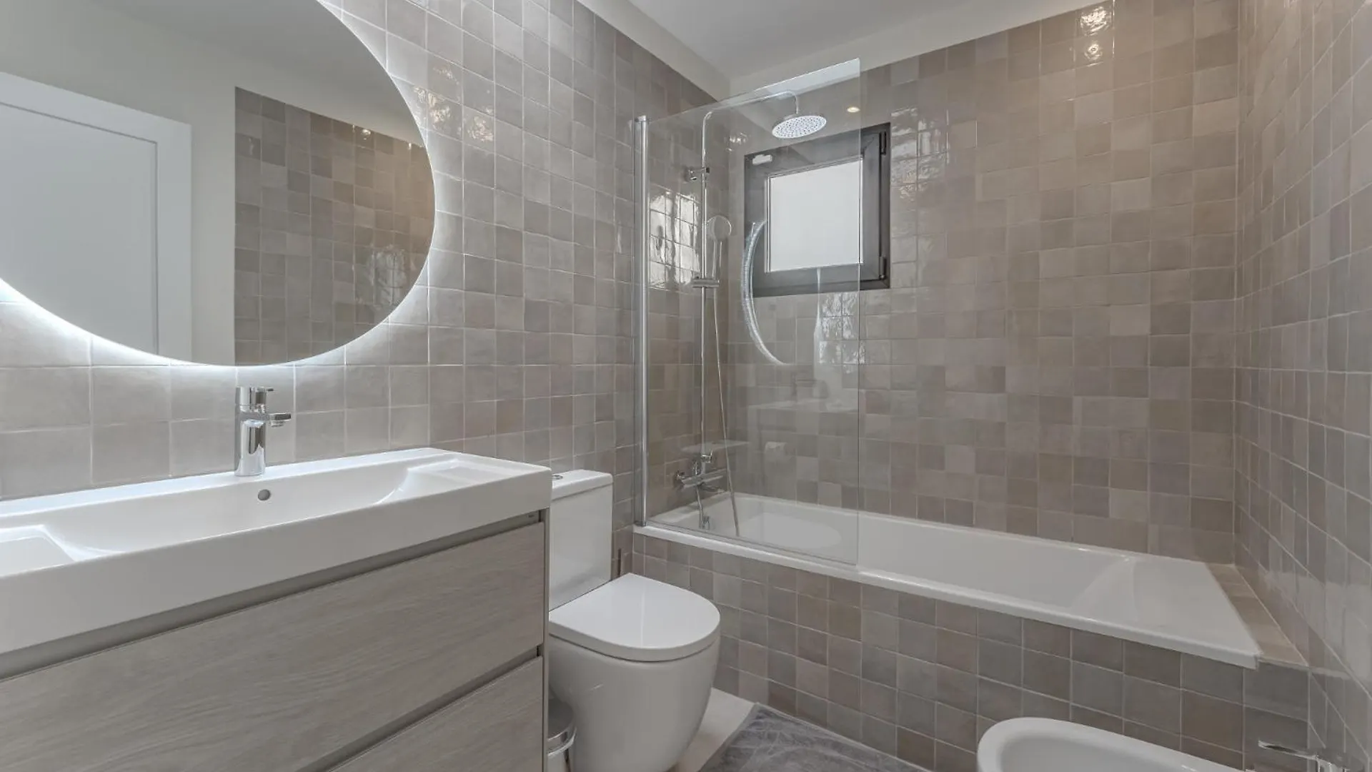 Exclusive New Townhouse In Playa Paraiso Costa Adeje  Costa Adeje (Tenerife)